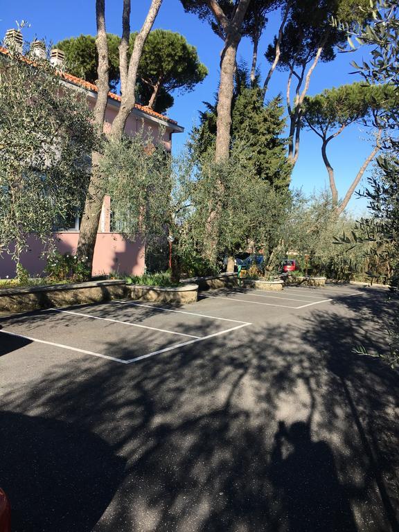 Casa Nostra Signora Hotel Isola Farnese Buitenkant foto