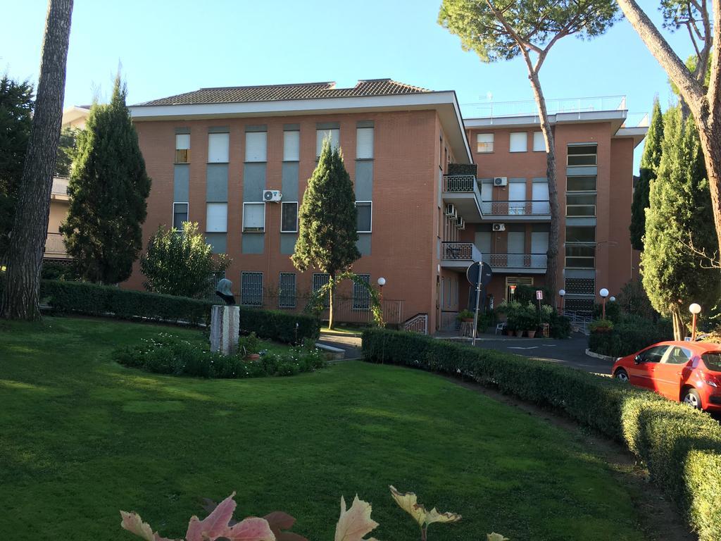 Casa Nostra Signora Hotel Isola Farnese Buitenkant foto