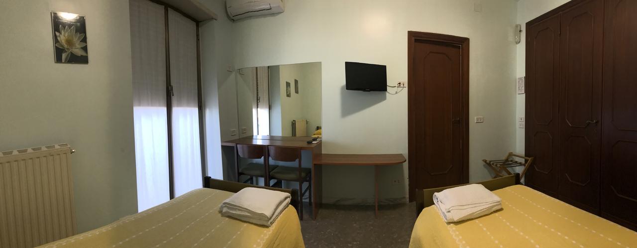 Casa Nostra Signora Hotel Isola Farnese Buitenkant foto